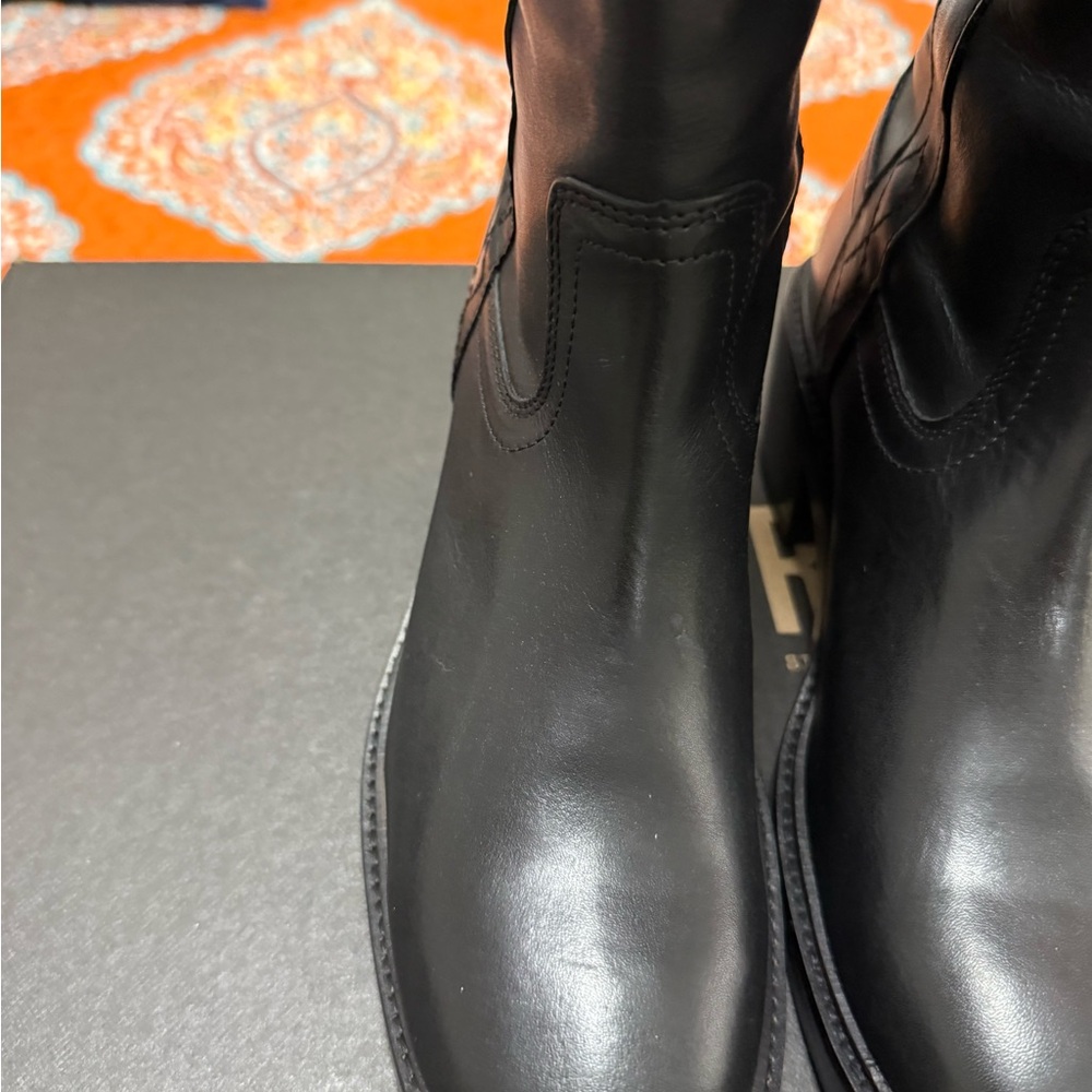 Frye Kate Pull On Boot “Wide Calf” - Picture 9 of 15